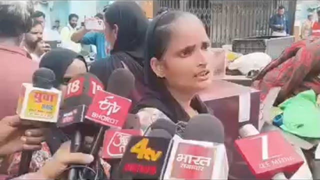 परिवार के लोग कह रहे हैं कि समीर ने किया है तो समीर को ही सजा मिलनी चाहिए