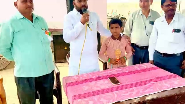 25किलौ ग्राम कुश्ती प्रतियोगिता में छात्र आया प्रथम, विद्यालय में किया गया सम्मानित 