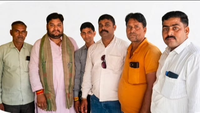 फरह उत्तर प्रदेश ऑल इंडिया कोऑर्डिनेटर अनुराग सारथी  लखनऊ से मथुरा के फरह पहुंचे