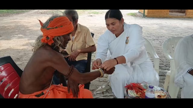 ब्रह्मकुमारी बहनों ने जयनगर गांव में मनाई रक्षाबंधन का त्यौहार, दिया परमात्म संदेश