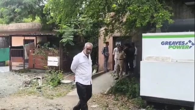 बिदर रोडवर रिलायन्स पेट्रोल पंपाजावळ शेतात भाजी विक्रेत्यांचा मृतदेह आढळला