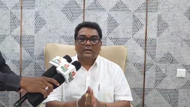 २६ ऑगस्ट दिना निमित्या ऊपस्थीत राहण्याचे आव्हान माजी आमदार डॉ देवराव होळी