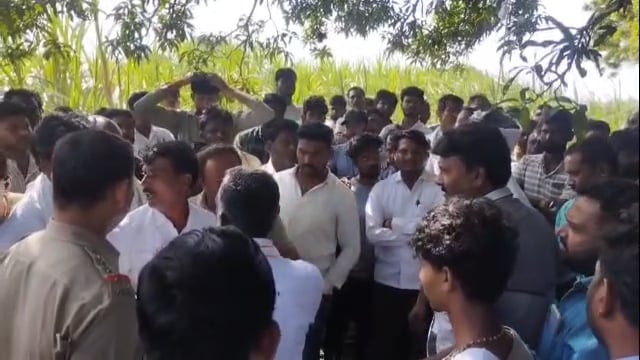 हंडरगुळी शिवारात शेतकऱ्यांची आत्महत्या,तिघांवर वाढवणा पोलीस ठाण्यात गुन्हा दाखल