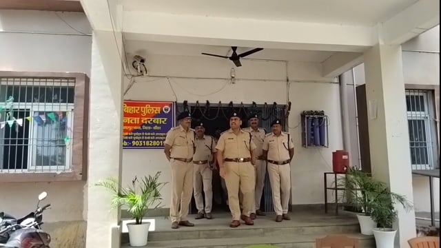एसपी अमितेश कुमार ने अमरपुर थाना का किया निरीक्षण, लंबित कांडों के जल्द निष्पादन का दिया निर्देश।