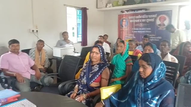 दक्षिणी वारने पंचायत में दलित जनसुनवाई: राशन, रोजगार, आवास व विकास की समस्याएं उठीं, मुखिया ने दिया समाधान व विकास का भरोसा