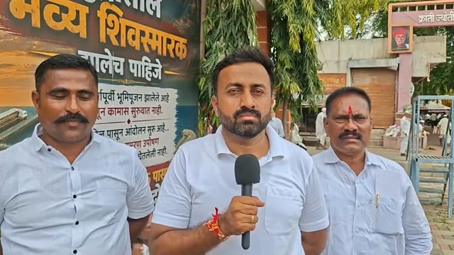 शिवस्मारकाच्या साठी आटपाडीकरांचा कडकडीत बंद आटपाडीकरांच्या प्रतिसाद उस्फूर्त  महेश कुमार पाटील 