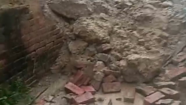 माघी चैनगढ में बारिश ने छीना आशियाना, पांच सदस्यों के सामने खड़ा हुआ रहने का संकट#latest_news 