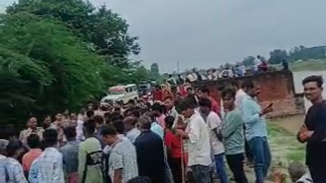 बाघराय थाना क्षेत्र पुलिस चौकी बिहार के शारदा सहायक नहर में मिला किशोर का शव, पुलिस ने पोस्टमार्टम के लिए भेजा,