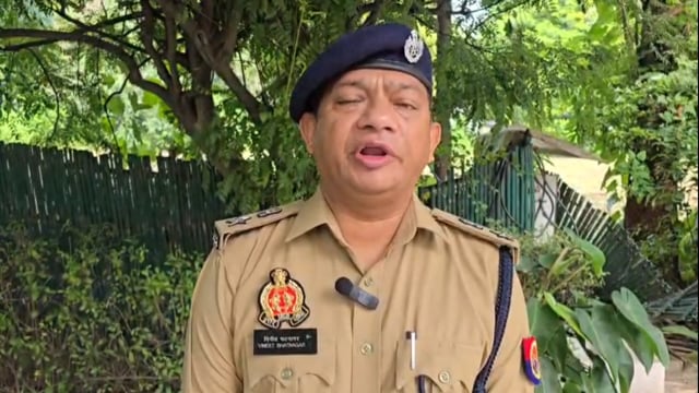 थाना हाफिजपुर क्षेत्र के ग्राम घुंघराला महमदपुर में एक ट्रैक्टर ट्रॉली से एक व्यक्ति टक्कर लगने से घायल हो गया, 