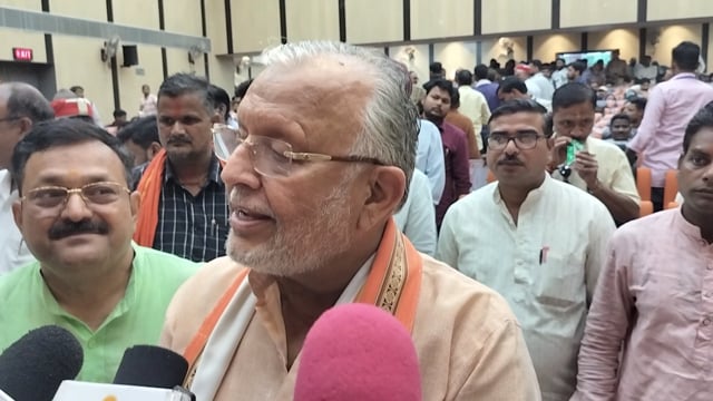 आउटसोर्स कर्मियों को अब समय से वेतन, ईपीएफ-ईएसआईसी और बीमा का लाभ