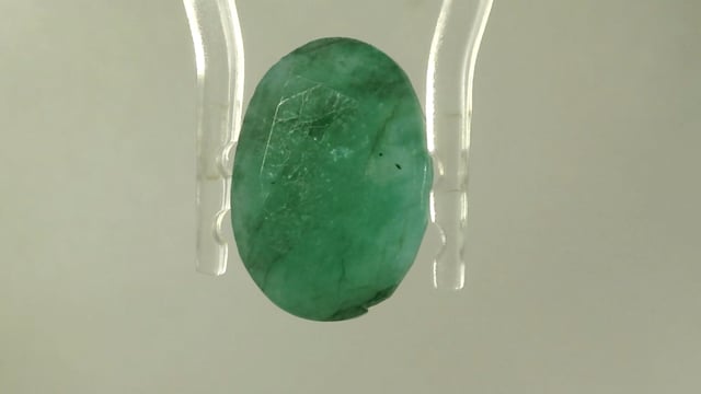 Brazilian Pachu 6.92 Carat — video