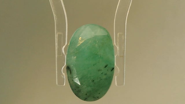 Brazilian Pachu 4.31 Carat — video