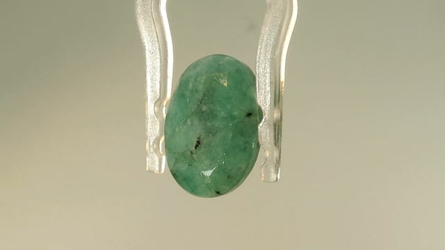 Brazilian Panna 5.55 Carat — video