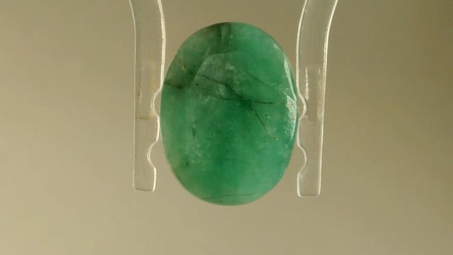 Brazilian Emerald 5.13 Carat — video