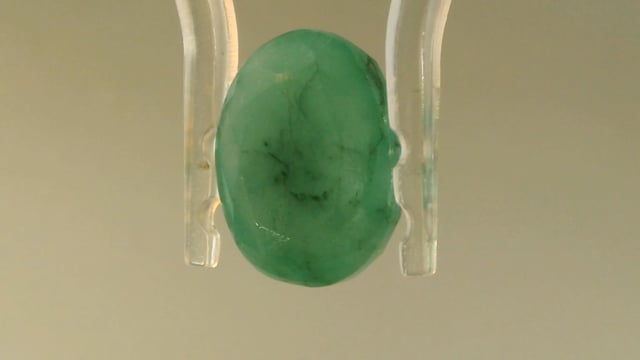 Brazilian Emerald 6.30 Carat — video