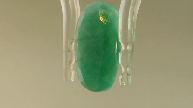 Brazilian Emerald 6.64 Carat — video