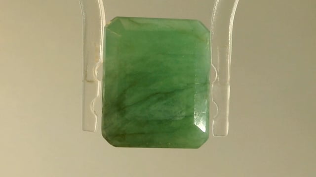 Brazilian Emerald 8.02 Carat — video