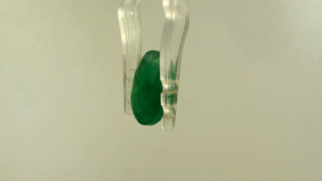 Brazilian Emerald 3.24 Carat — video