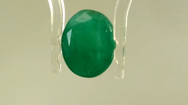 Brazilian Panna 5.69 Carat — video