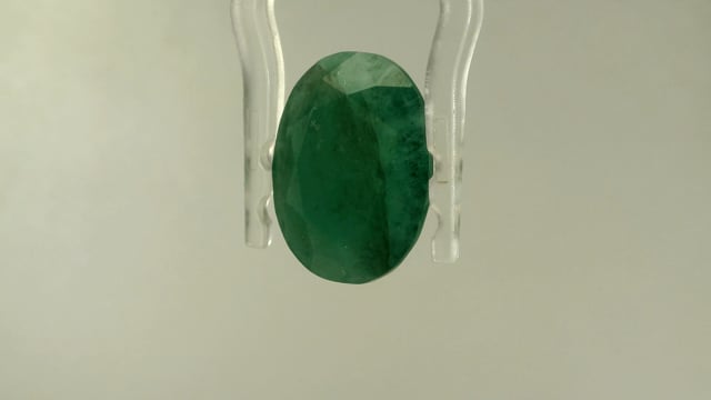 Zambian Panna 6.21 Carat — video