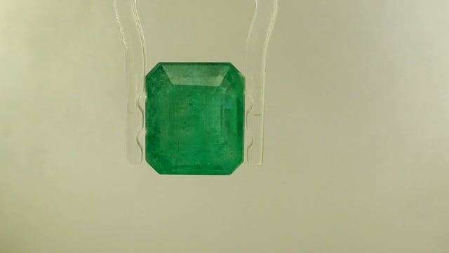 Brazilian Panna 5.52 Carat — video