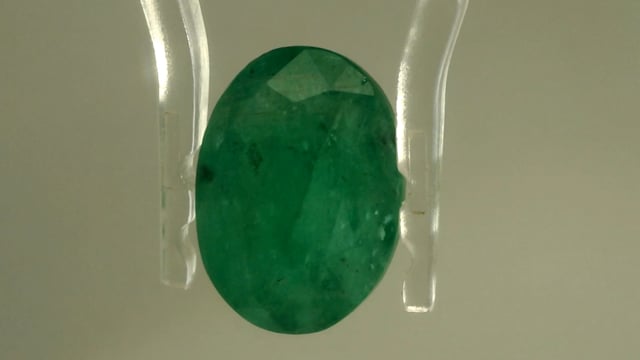 Brazilian Emerald 5.63 Carat — video