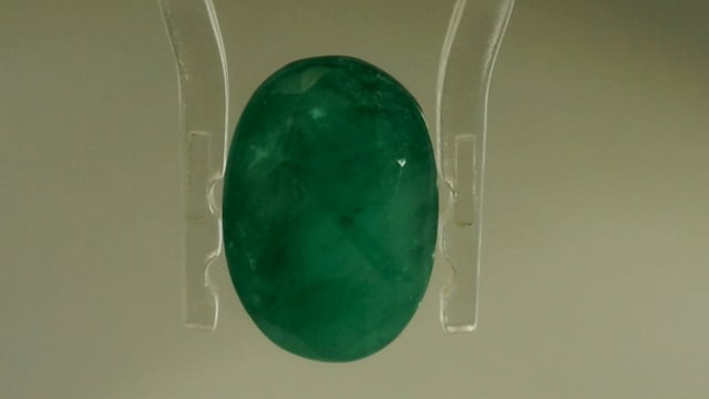 Brazilian Emerald 5.14 Carat — video