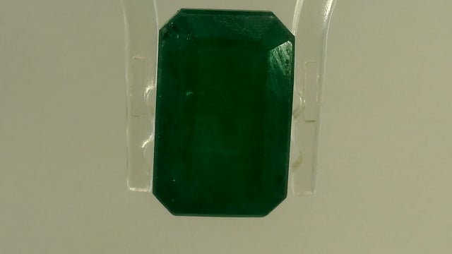 Brazilian Emerald 6.54 Carat — video