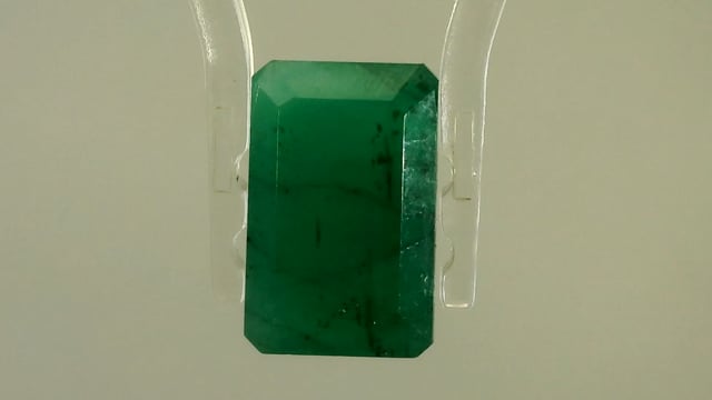 Brazil Budh Ratna  5.57 Carats — video