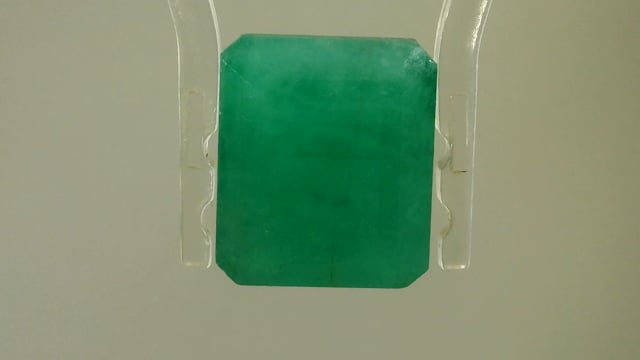 Brazil Budh Ratna  7.3 Carats — video