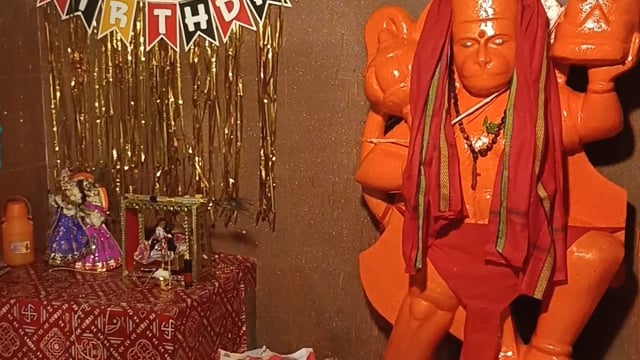 झालरों और फूलों से जगमगाया बाघराय थाना, कृष्ण जन्मोत्सव को लेकर पुलिस ने सजाया भव्य दरबार,