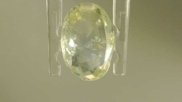 Srilankan Yellow Sapphire 3.5 Carat — video