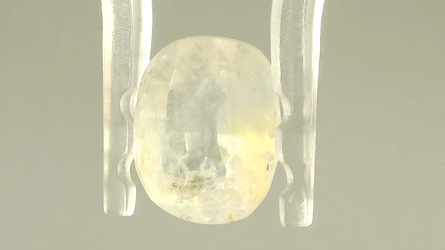 Srilankan Yellow Sapphire 4.26 Carat — video