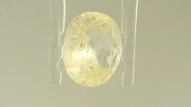 Srilankan Yellow Sapphire 4.26 Carat — video