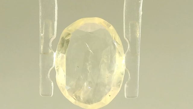 Srilankan Yellow Sapphire 2.58 Carat — video