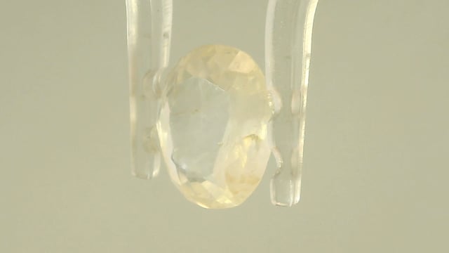 Srilankan Pukhraj  2.89 Carat — video