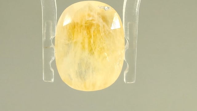 Srilankan Pukhraj  6.55 Carat — video