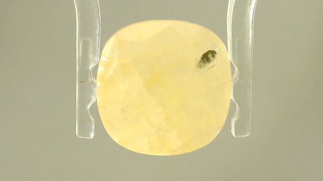 Srilankan Pukhraj  7.39 Carat — video