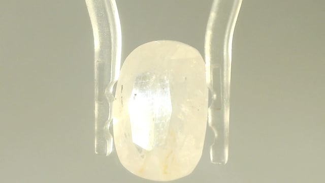Srilankan Yellow Sapphire 7.25 Carat — video