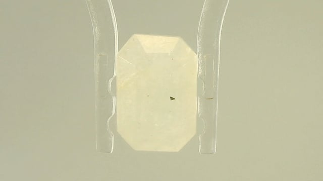Burma Yellow Sapphire 3.2 Carat — video