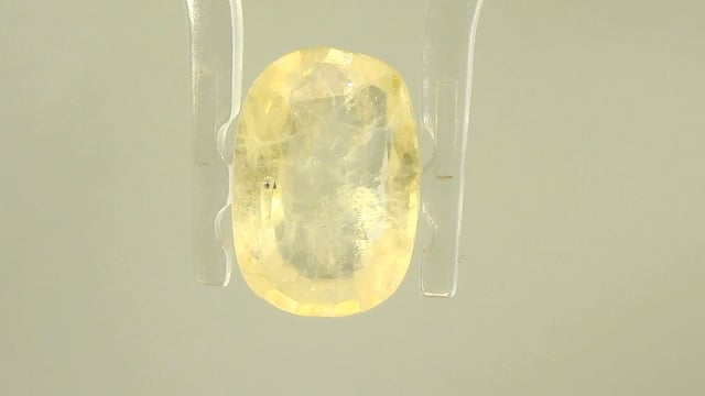 Srilankan Yellow Sapphire 3.21 Carats — video