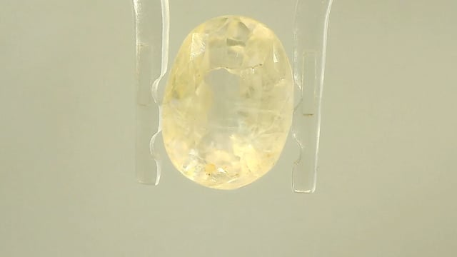 Srilankan Yellow Sapphire 5.01  Carats — video
