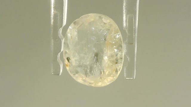 Srilankan Yellow Sapphire 3.95 Carats — video