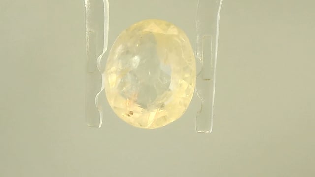 Srilankan Yellow Sapphire 4.38 Carats — video