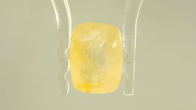 Srilankan Yellow Sapphire 4.45 Carats — video