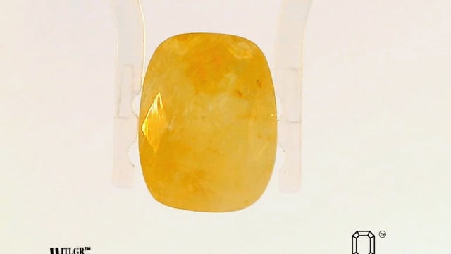 Pukhraj 6.61 Carat — video