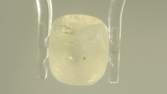 Srilankan Yellow Sapphire 8.52 Carats — video