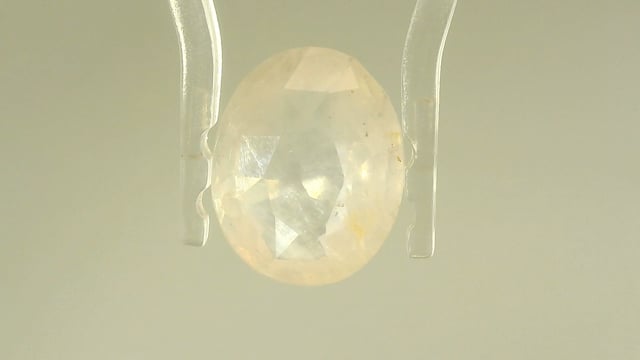 Srilankan Yellow Sapphire 9.03 Carats — video