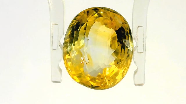 Srilankan Yellow Sapphire 7.07 Carats — video