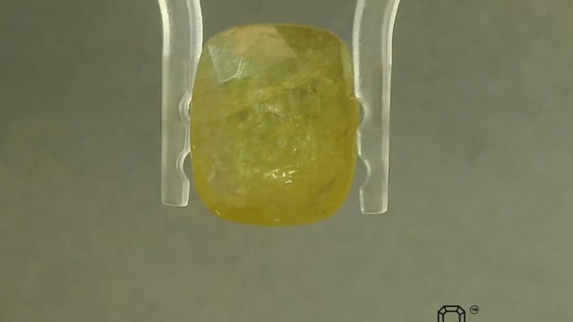 Burma  Bi-Colour Sapphire 6.03 Carat — video